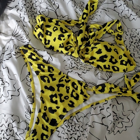 Other - New yellow bikini